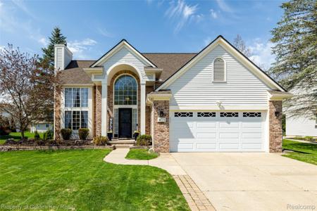 403 S Pine Creek Court