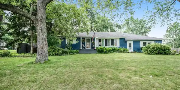 120 BRISCOE BLVD Boulevard