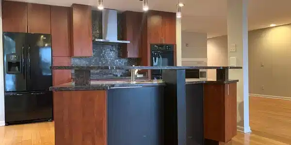 893 Cliffs Drive