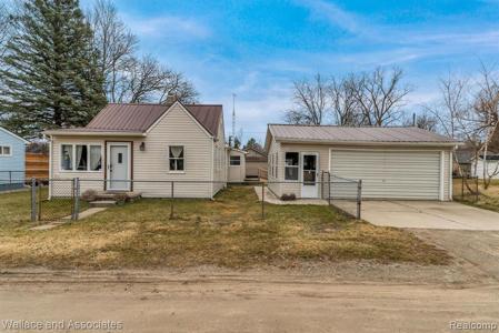 7298 BIRCHCREST Road