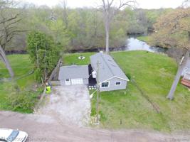 9661 LOG CABIN Trail