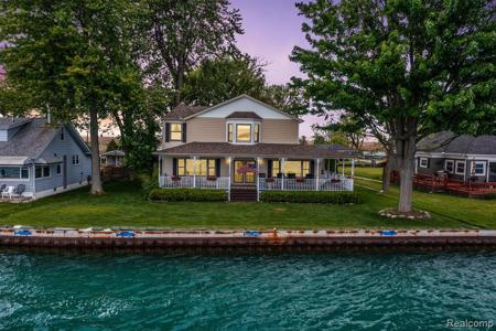 5446 GREEN Drive