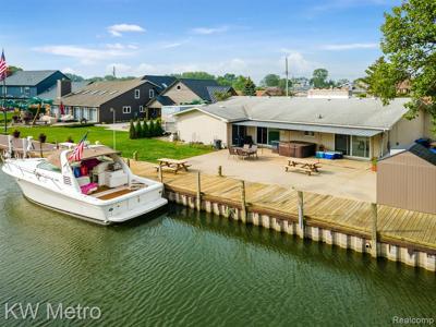 37780 LAKEVILLE Street