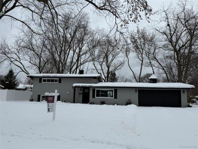 3568 Warringham Avenue