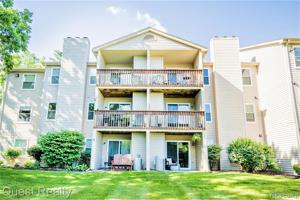 4882 HARBOR POINT DR # 13