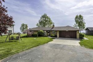 1398 N Lakeshore