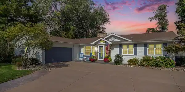 686 Country Club Drive