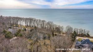 2655 Lakeshore Drive