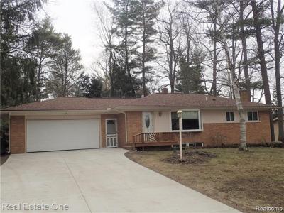 5860 HUMMINGBIRD Lane
