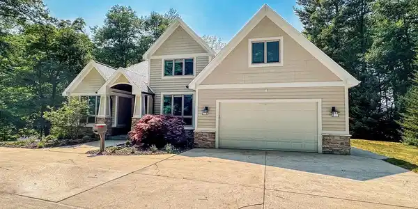 19075 N Fruitport Road
