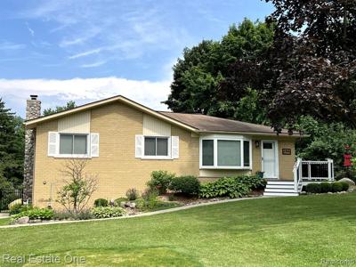 6198 SNOW APPLE Drive