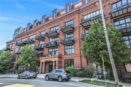 600 Broadway Avenue