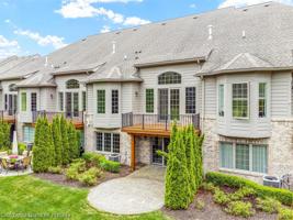 5748 Knob Hill Circle