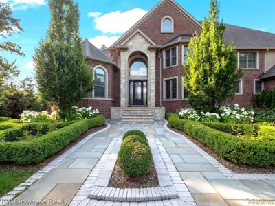 7598 DEVINS Ridge