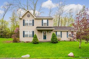 1804 APPLE VALLEY CRT