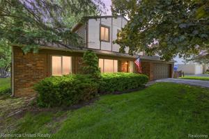 2028 HOPKINS Drive