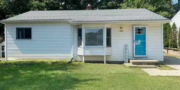 328 CLAYBURN Boulevard