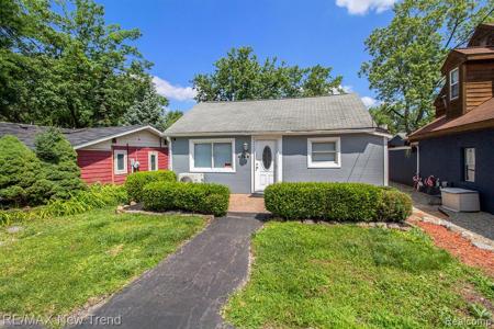 4766 Linwood