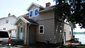 207 GRATIOT BLVD