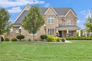 4557 Oakhurst Ridge Road