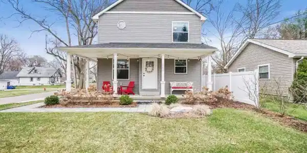 260 HICKORY Lane
