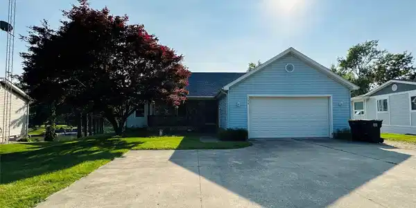 126 Claremont Circle