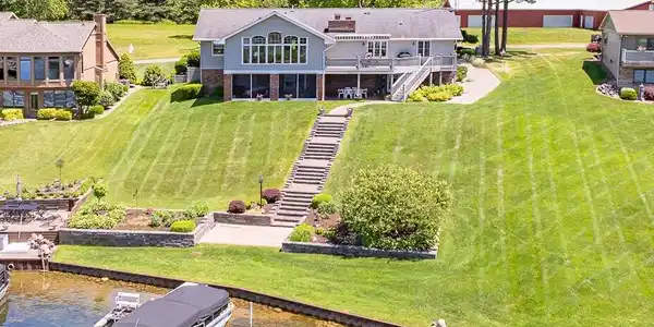 220 Beechmont Drive