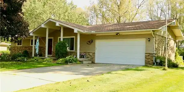 2896 BEACHAM Drive