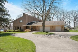 43303 S INTERSTATE 94 SERVICE Drive