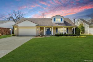 449 SADDLE Lane