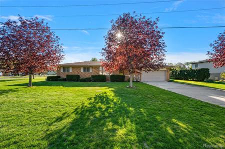 15 Pleasant Lake Drive