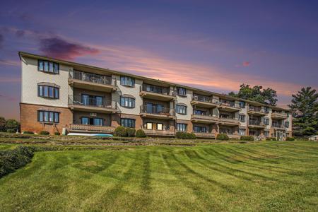 225 W Columbia Avenue