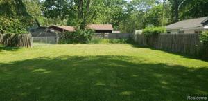 3774 LAKEVIEW Drive
