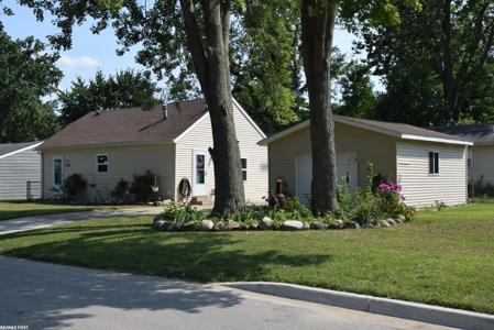 953 Robbins Drive
