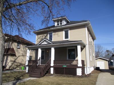 1205 LYON Street