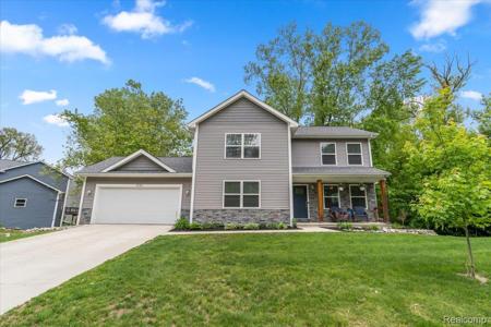 2230 Briar Ridge