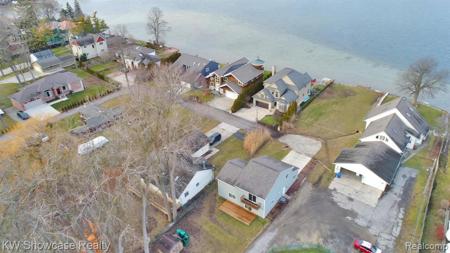 4394 CASS ELIZABETH Road