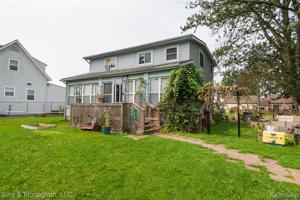 7820 WAGNER LN