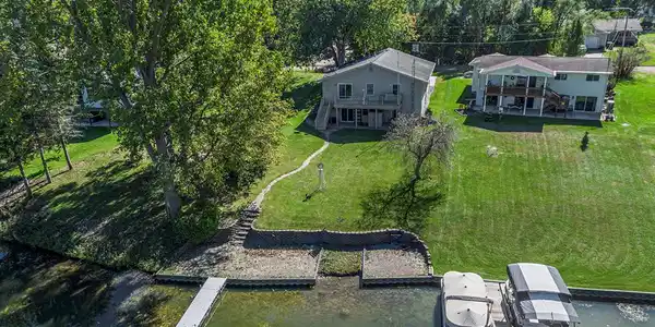 110 Abbott Lane