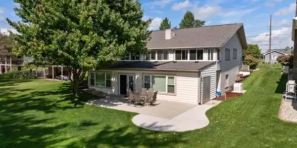 129 Kingsbury Drive