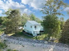 5538 OAKRIDGE DR