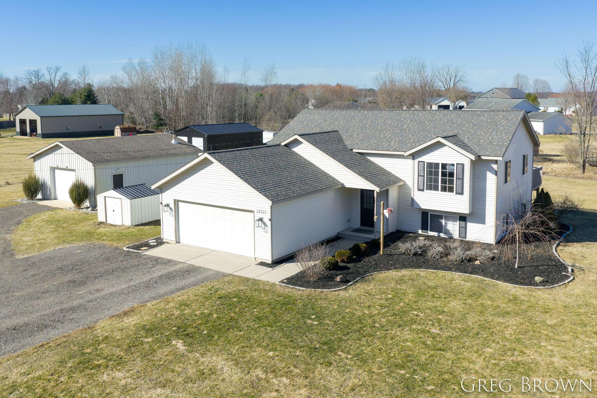Image 1: 1-web-or-mls-12515 Fargo St NE, Gowen, M