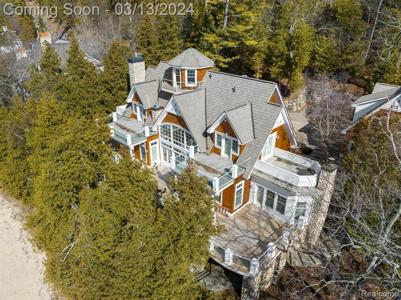 4050 S LAKE SHORE Drive