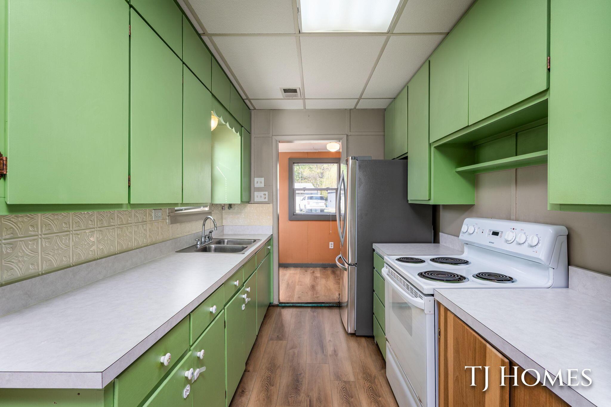 Image 4: 25-web-or-mls-2375 Patterson Rd-13