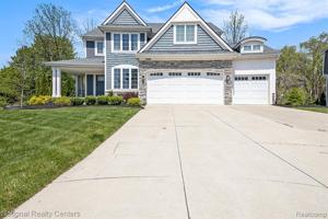 8424 COLONY RIDGE Drive