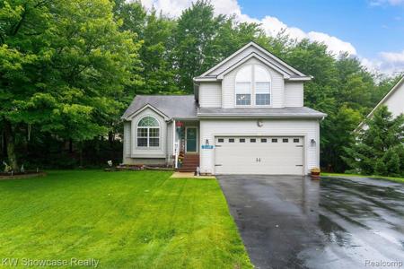 2509 HILLTOP Lane