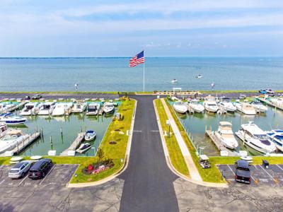 65 Sea Ray Boulevard