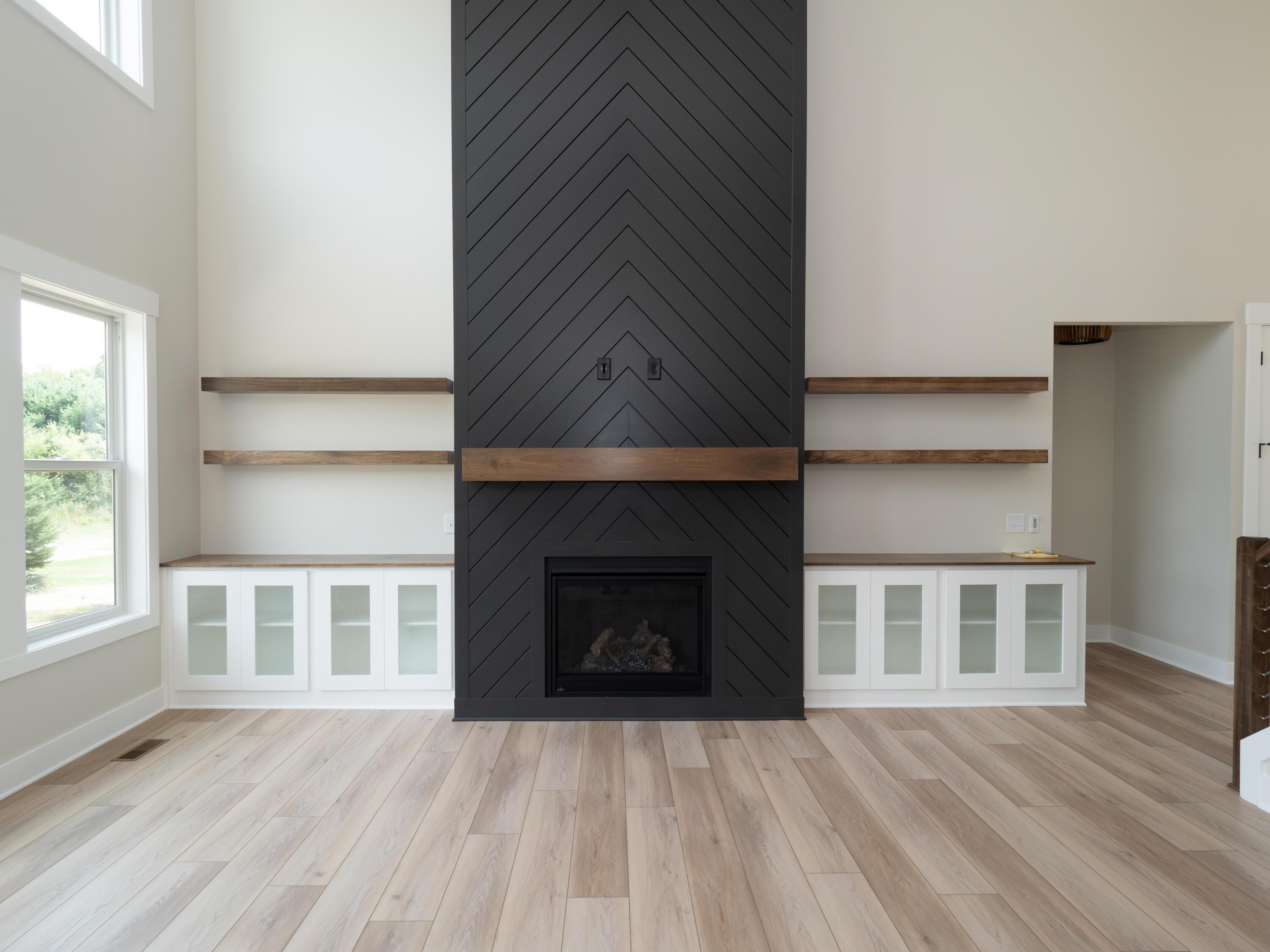 Image 4: 9823 Windflower Reshoot-106