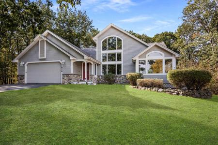 11826 Ridge View Drive