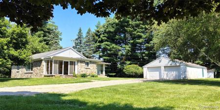 5600 Hemingway Lake Road